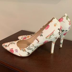 Nine West Flower Patterned High Heel